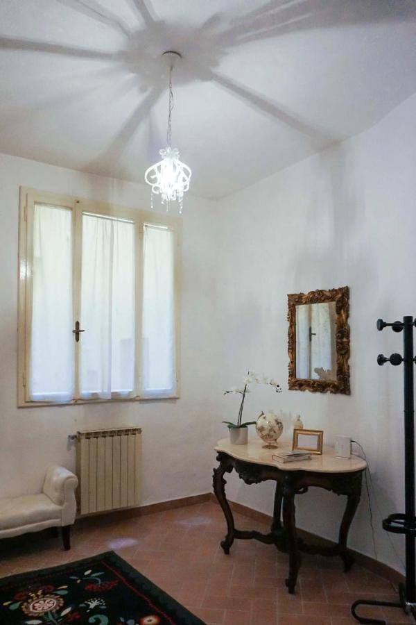 フィレンツェThe Pitti Courtyardアパートメント エクステリア 写真